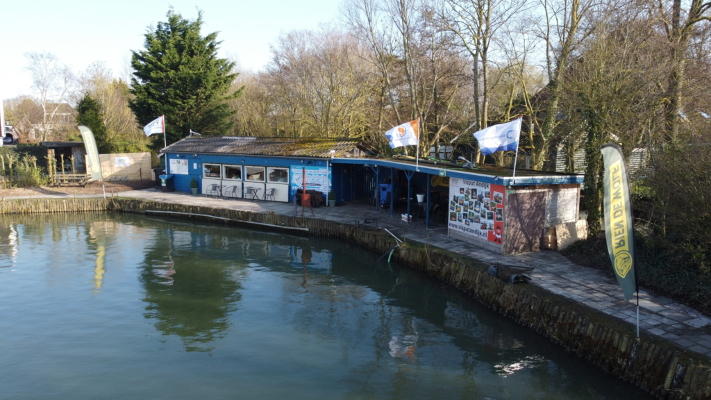 Kantine-clubgebouw-beheergebouw